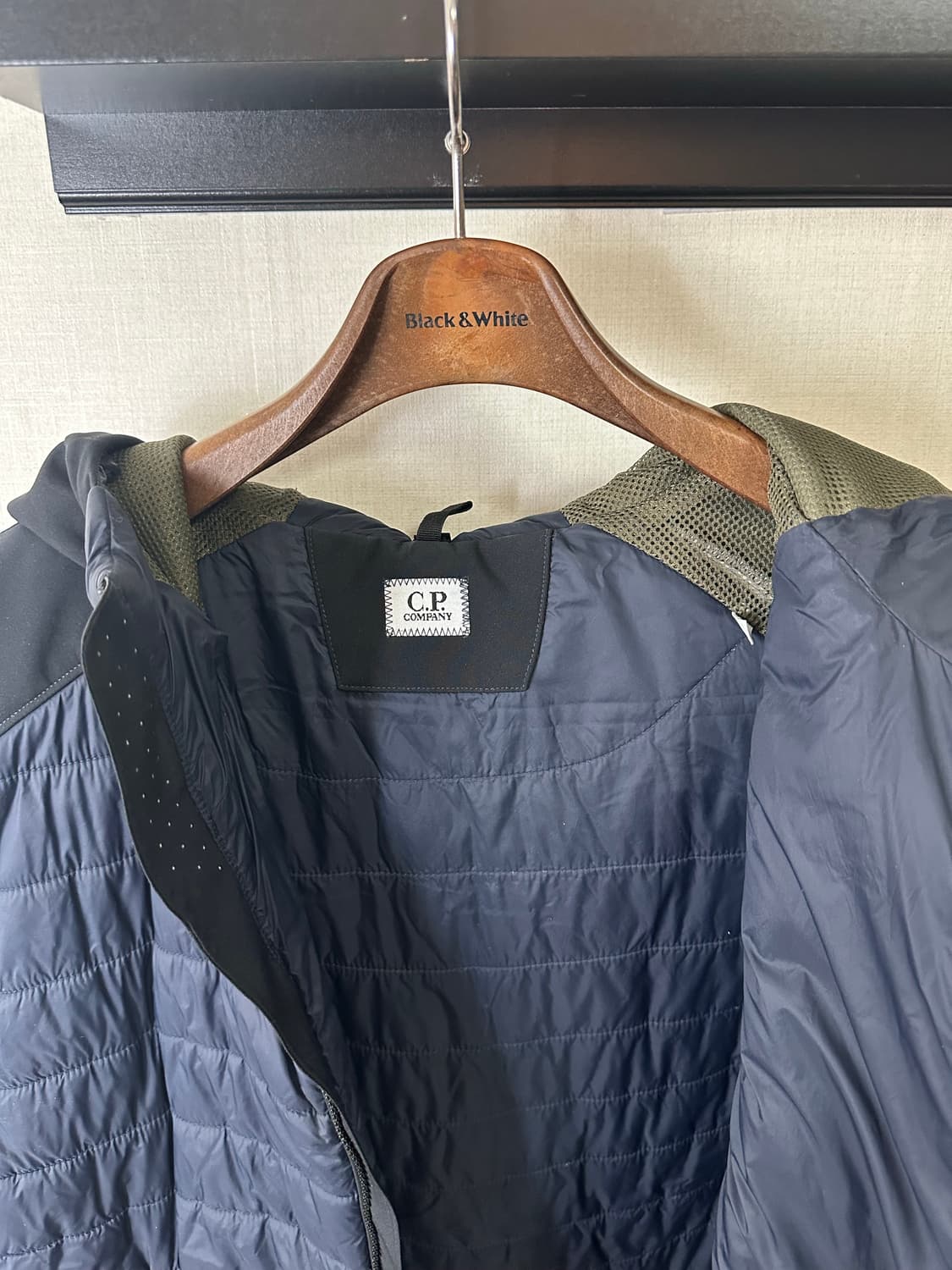 Cp컴퍼니 고글후드 패딩조끼 56size 상품이미지6