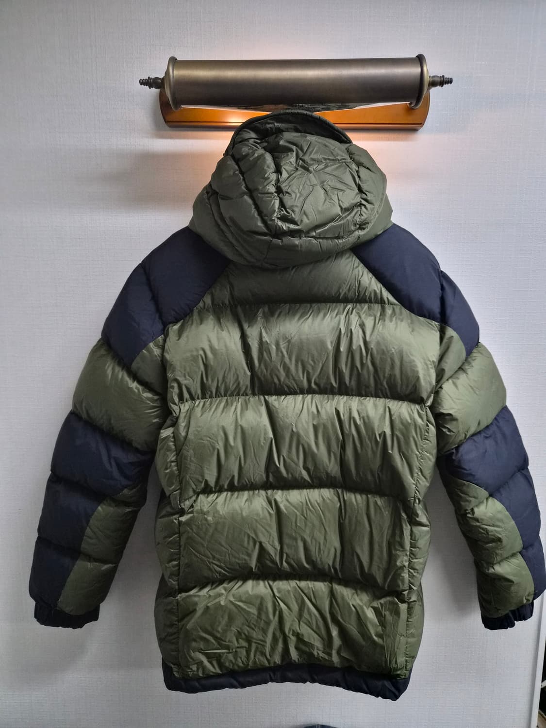 110) 잭울프스킨 800fil 구스다운 패딩 팝니다 상품이미지2