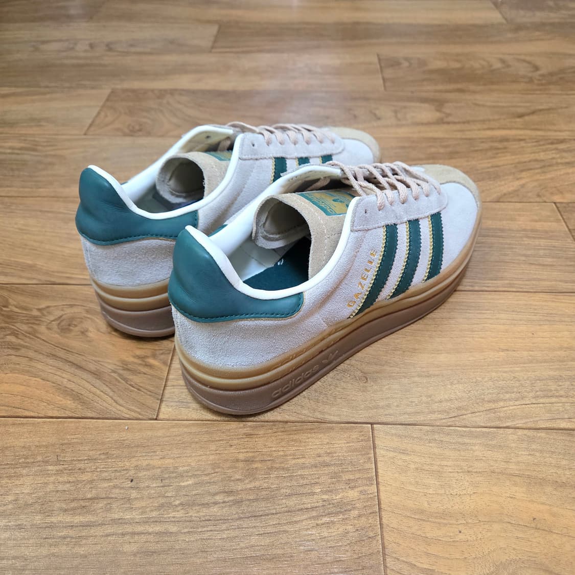 아디다스 가젤 볼드 240 상품이미지3