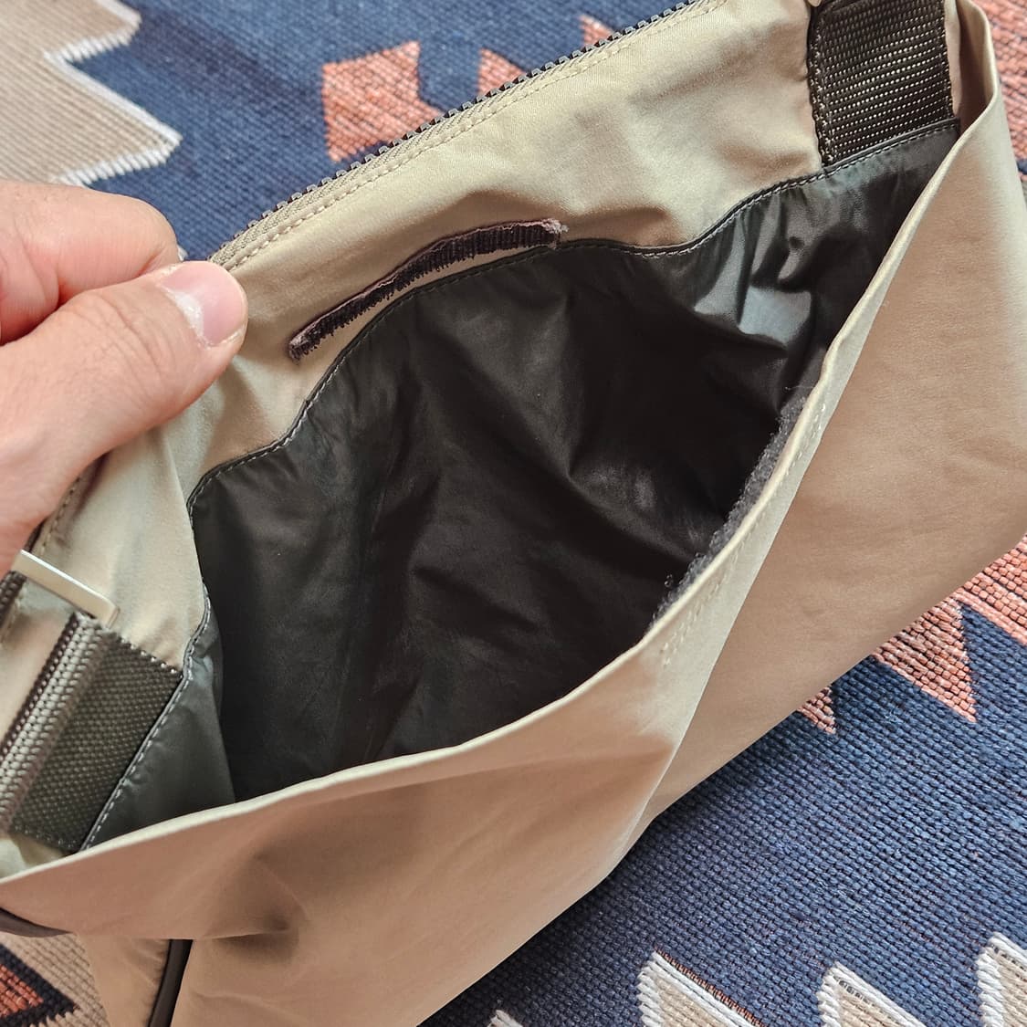 프라다 스포츠 메신저백 / 샌드베이지 상품이미지5