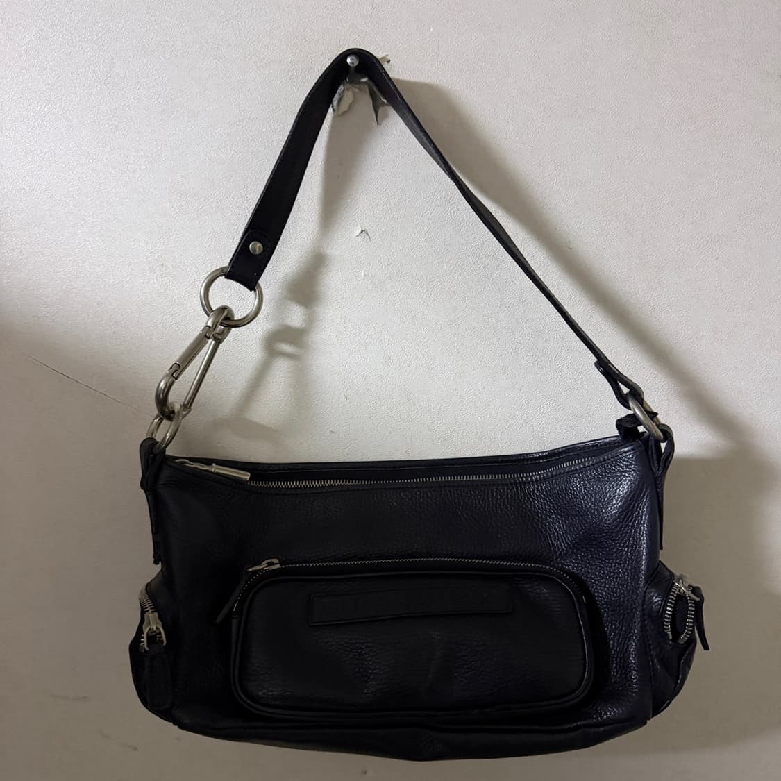 버버리 소가죽 여성 레더 숄더백 상품이미지1