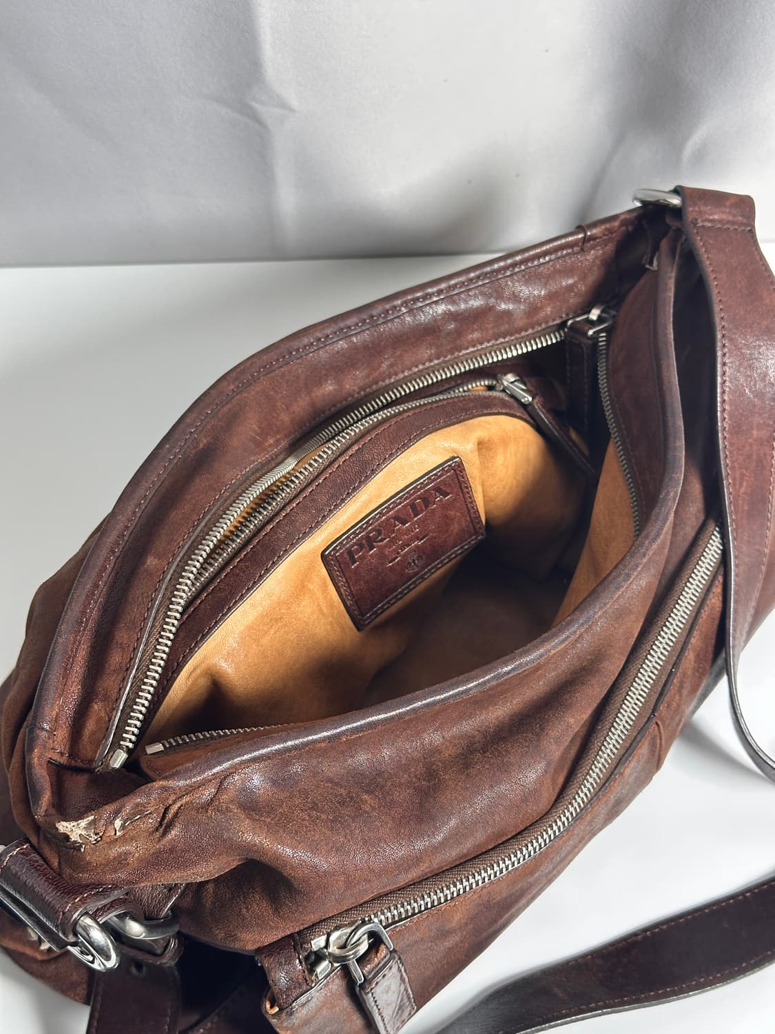 프라다 빈티지 브라운 레더 크로스백 상품이미지6
