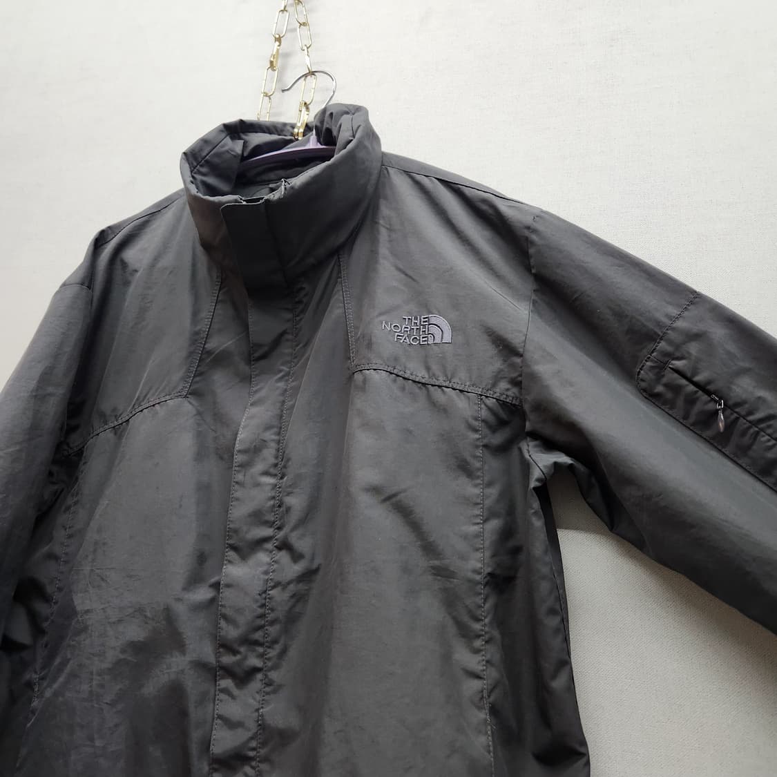 노스페이스 로고 사이드포켓 스트링 바람막이 L(L) 상품이미지4