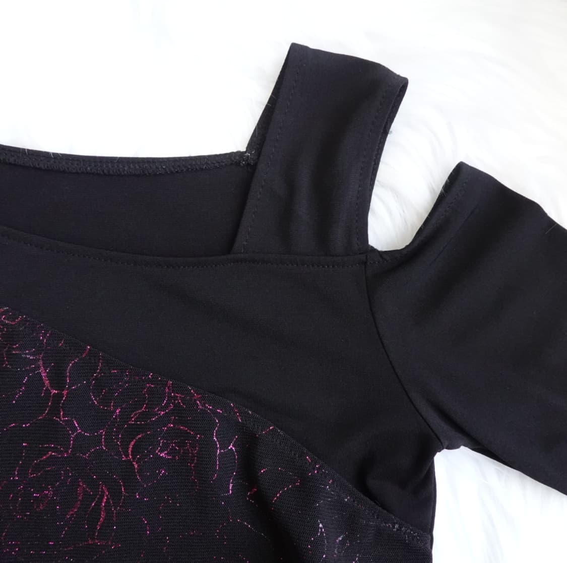 언발란스 메쉬 로즈 패턴 슬림 티셔츠 1889 
 상품이미지10