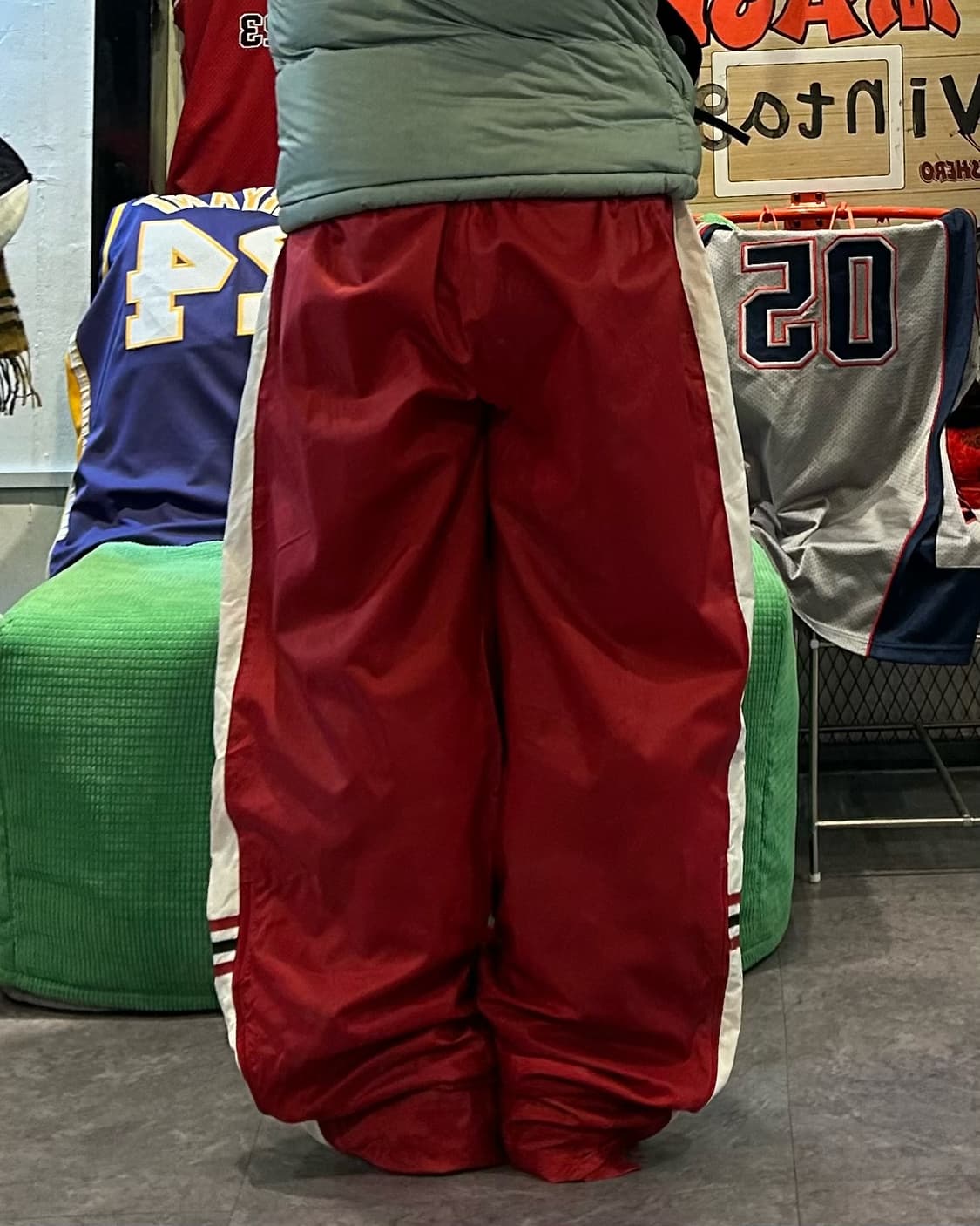 Adidas red windbreak track pts 상품이미지3