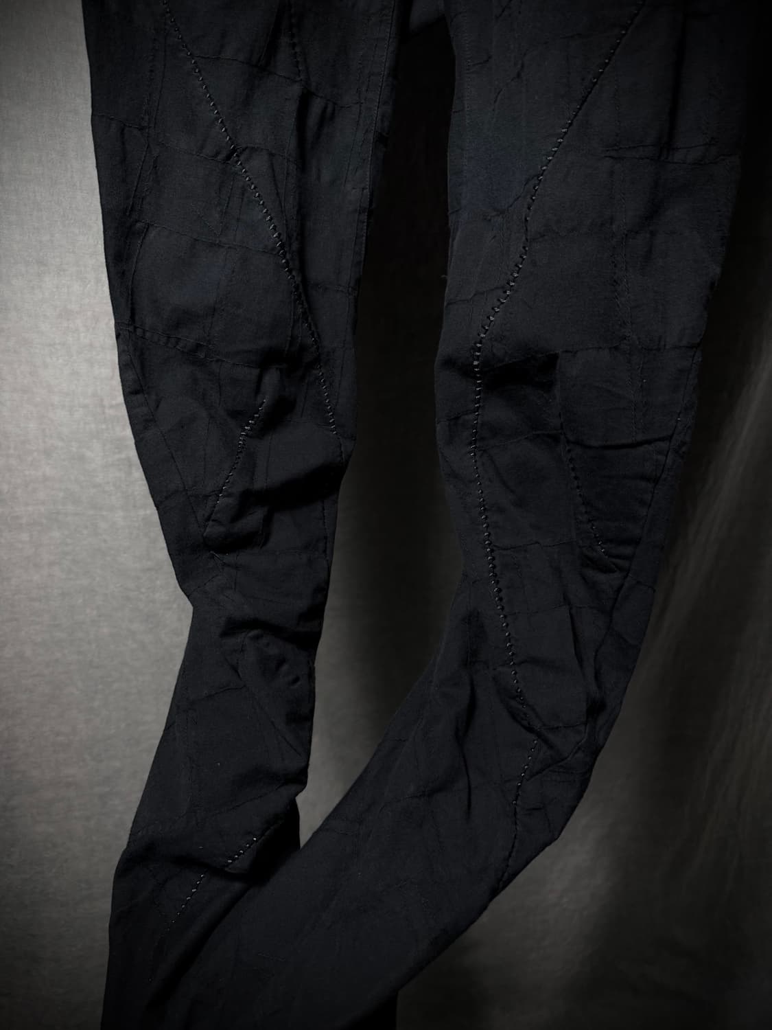 D.HYGEN Patchwork Overlock Curved Pants  상품이미지4