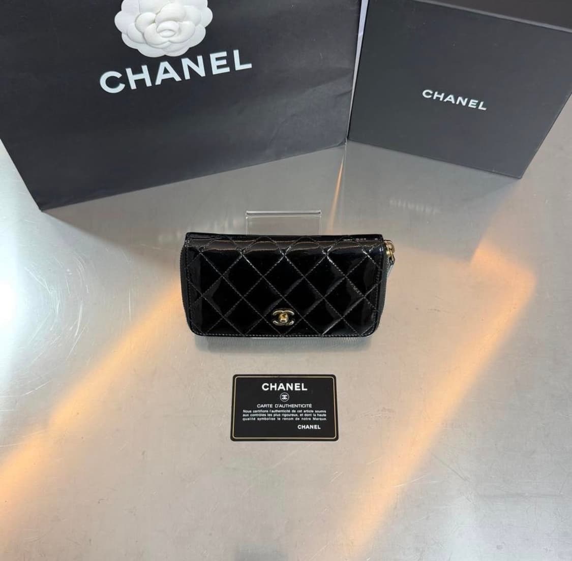 [리오브] 샤넬 클래식 금장 지퍼돌이 장지갑 상품이미지1