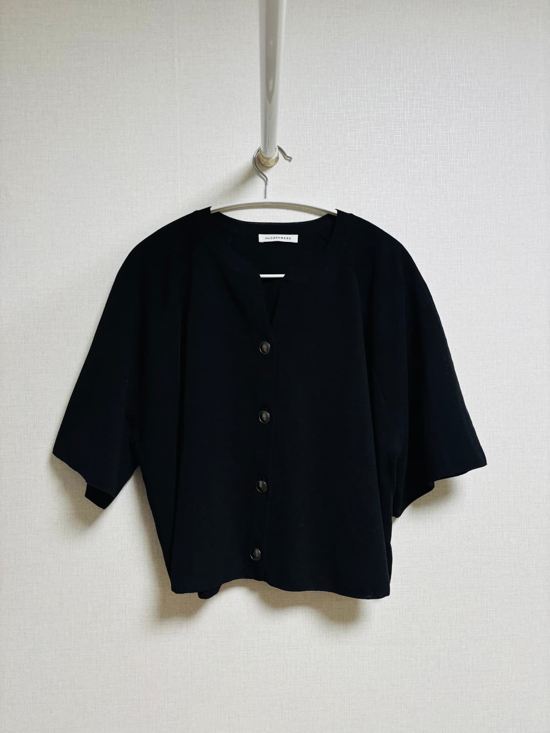 24년도 the CASHMERE 노시넥 래글런 슬리브 크롭 자켓 상품이미지1