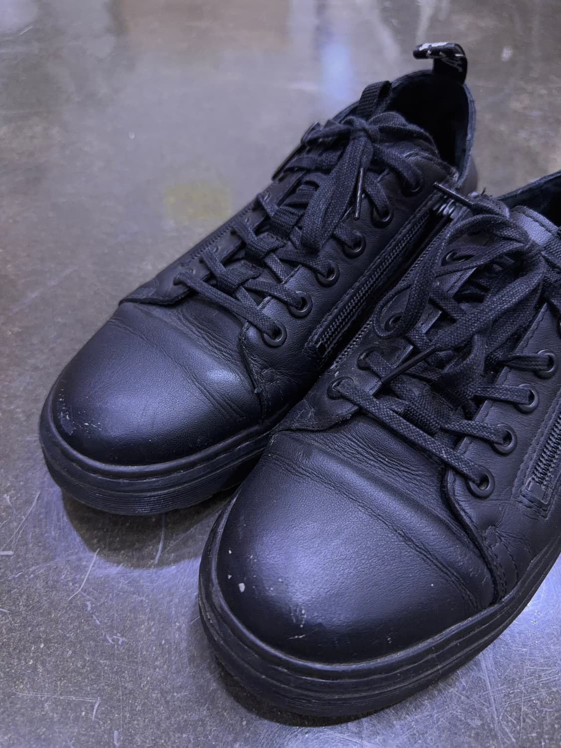 닥터마틴 단테 블랙 레더 지퍼 스니커즈 260 상품이미지3