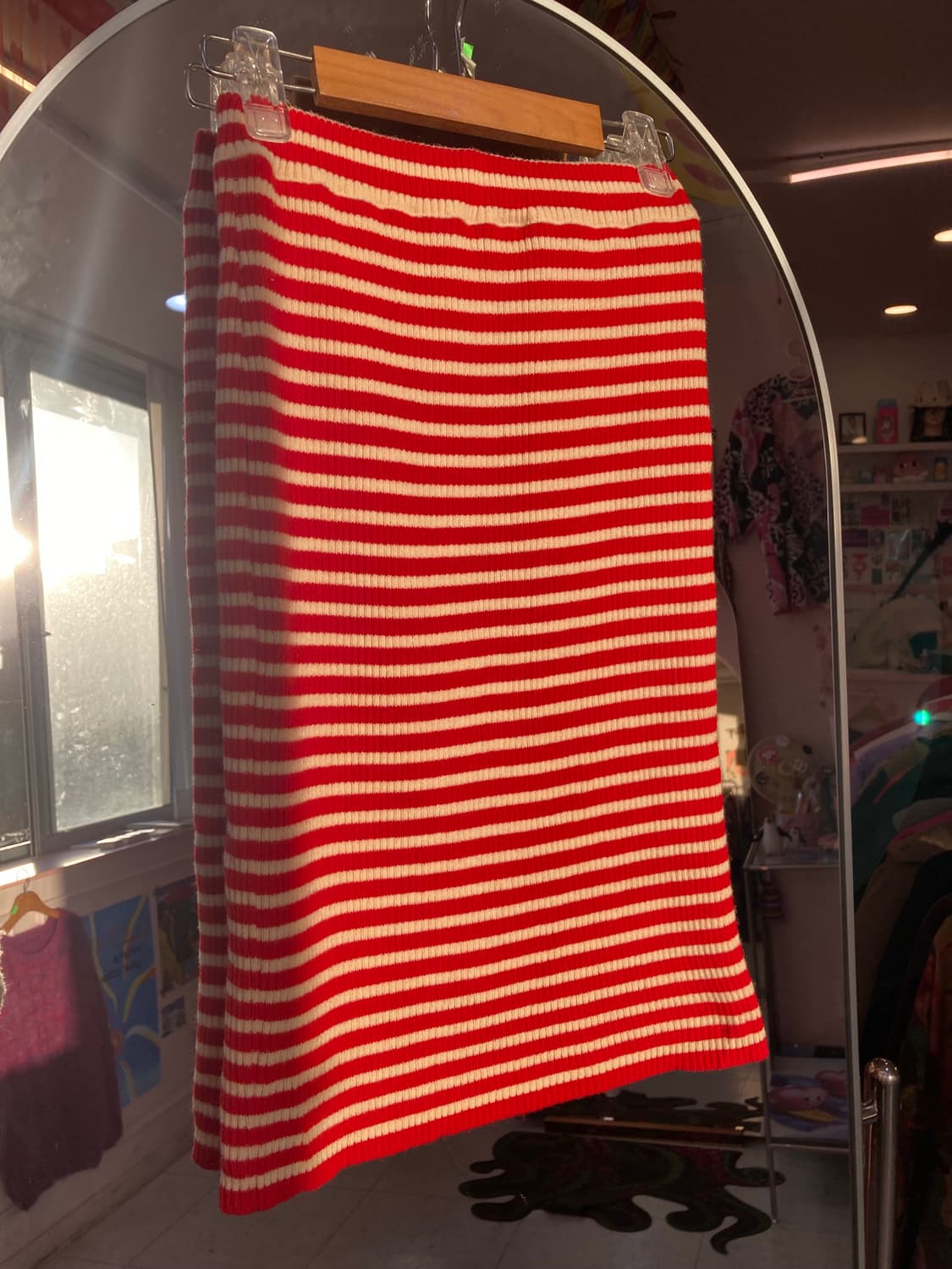 레드 스트라이프 니트 미디 스커트 상품이미지5