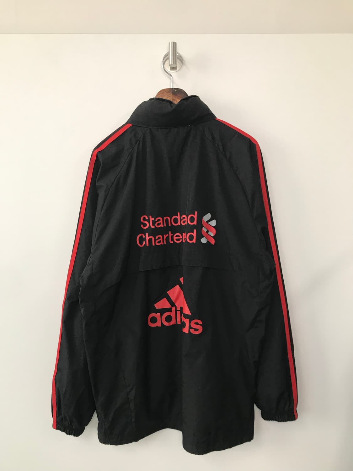 아디다스 리버풀 백로고 블랙 바람막이 자켓 상품이미지4