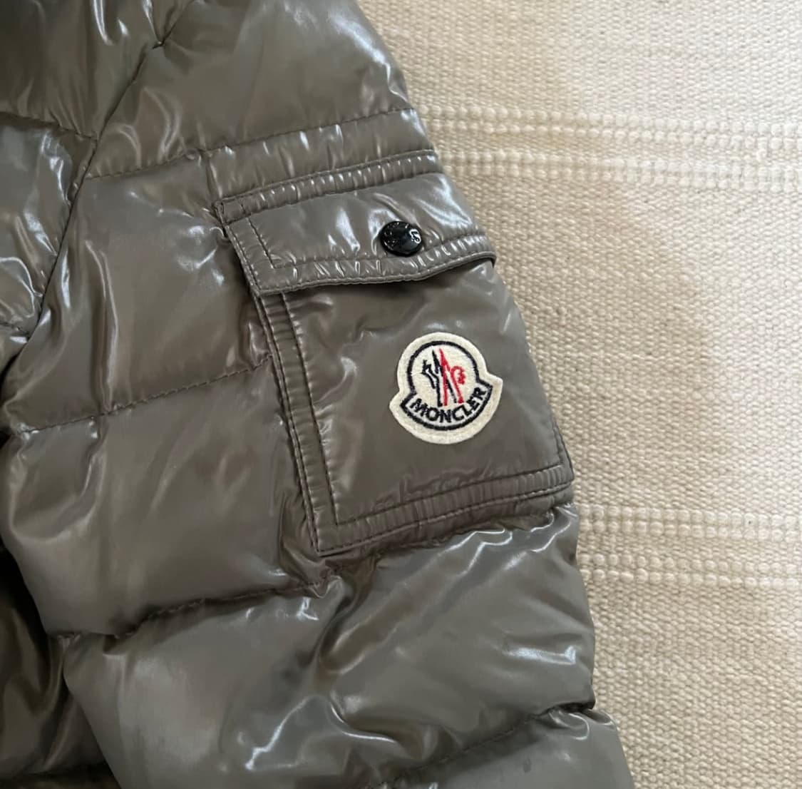 몽클레어 바디 패딩 점퍼 상품이미지2