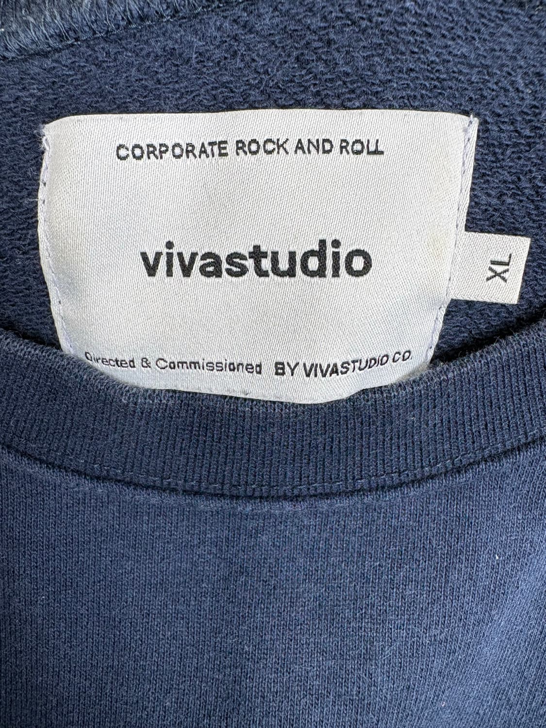 비바스튜디오 리트리버 클럽 맨투맨 상품이미지2