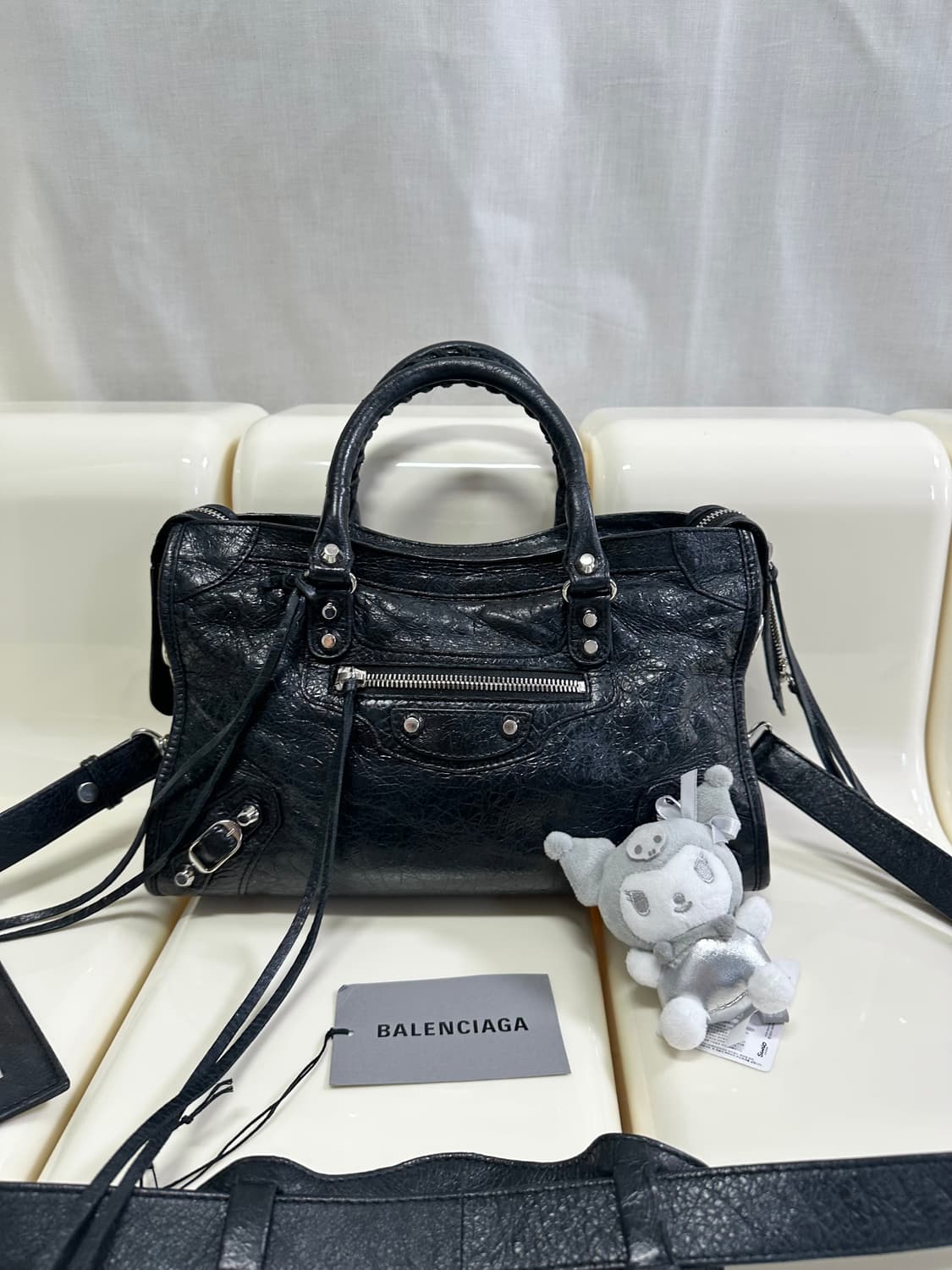 [A+ 정품] 발렌시아가 시티 모터백 스몰 블랙 상품이미지9