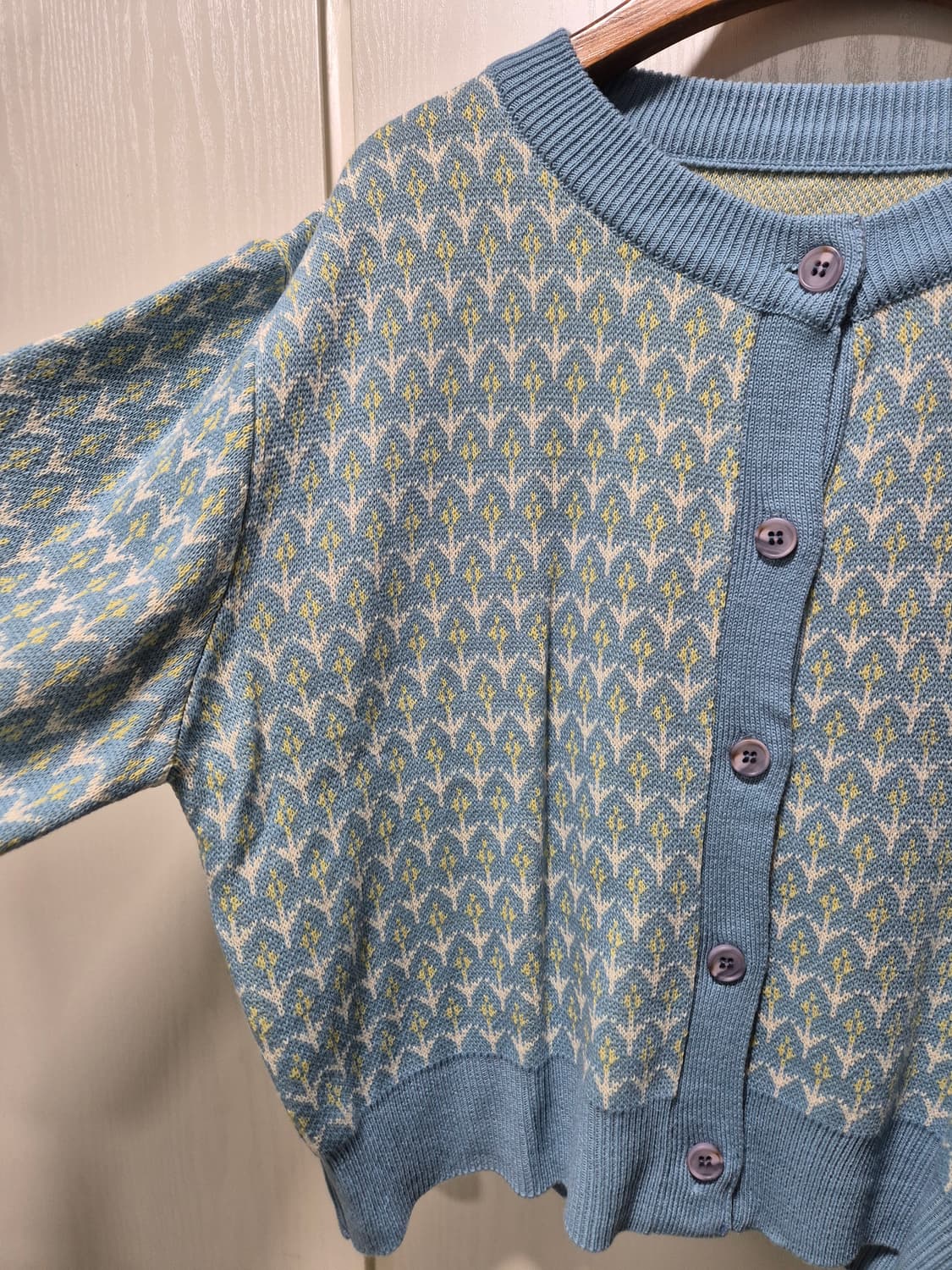 빈티지 패턴 크롭 가디건 하늘색 상품이미지3