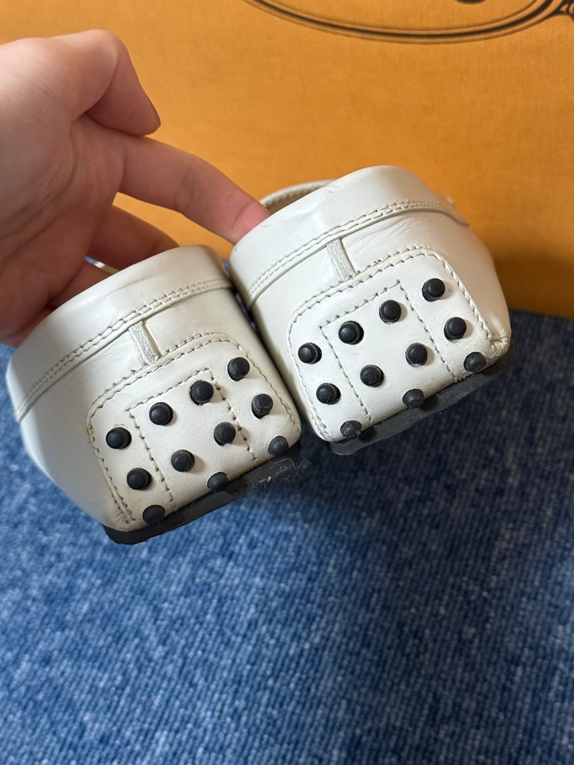 토즈 여성 고미니 도피아 로퍼 화이트 (사이즈 37) 상품이미지4