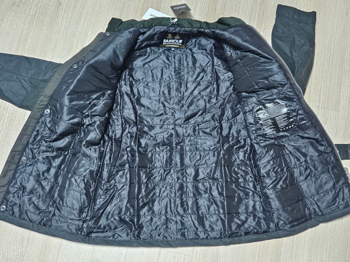 바버 인터네셔널 퀼팅 세이지 자켓 M (100) 새상품 상품이미지3