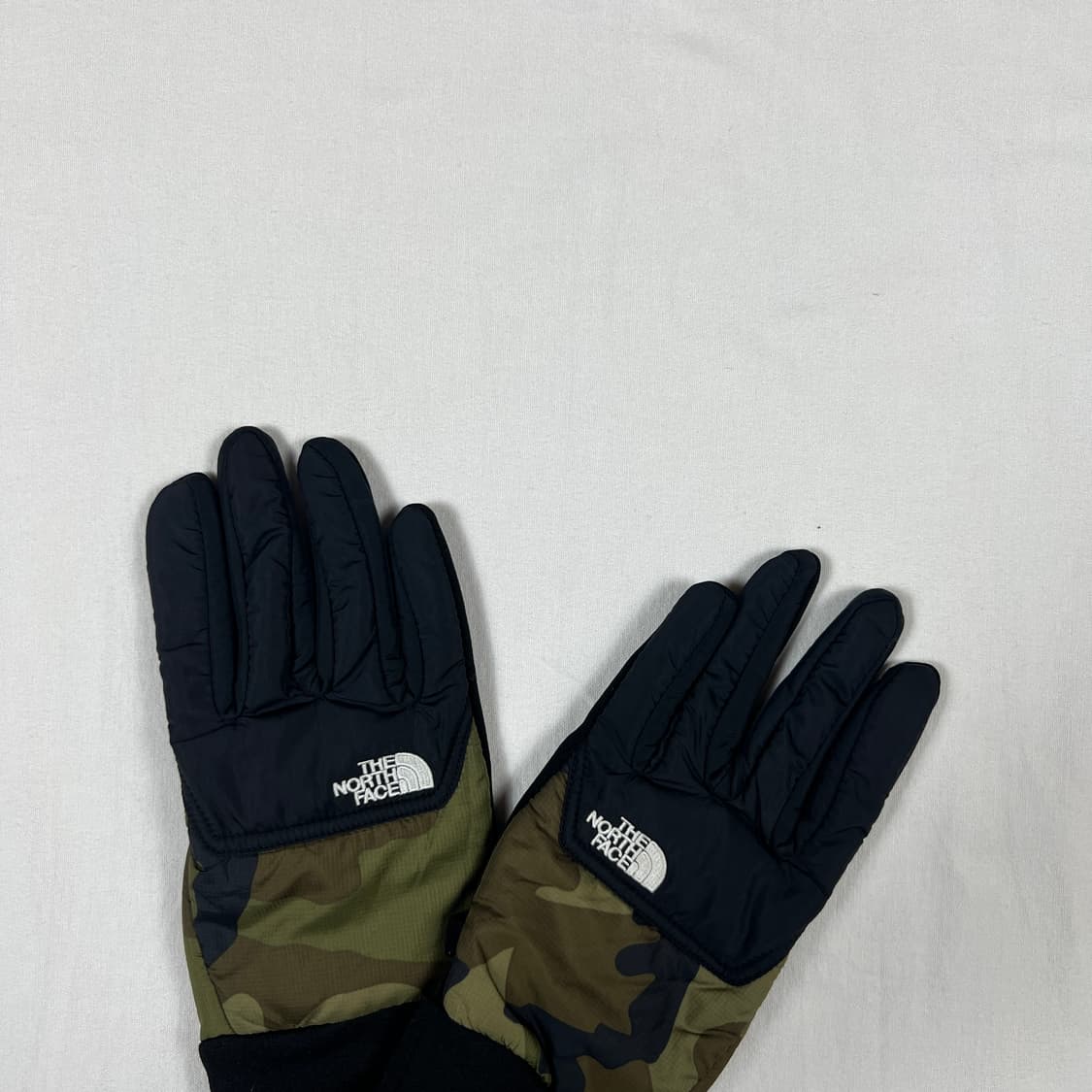 노스페이스 north face tnf 로고 카모 글러브 장갑 상품이미지2