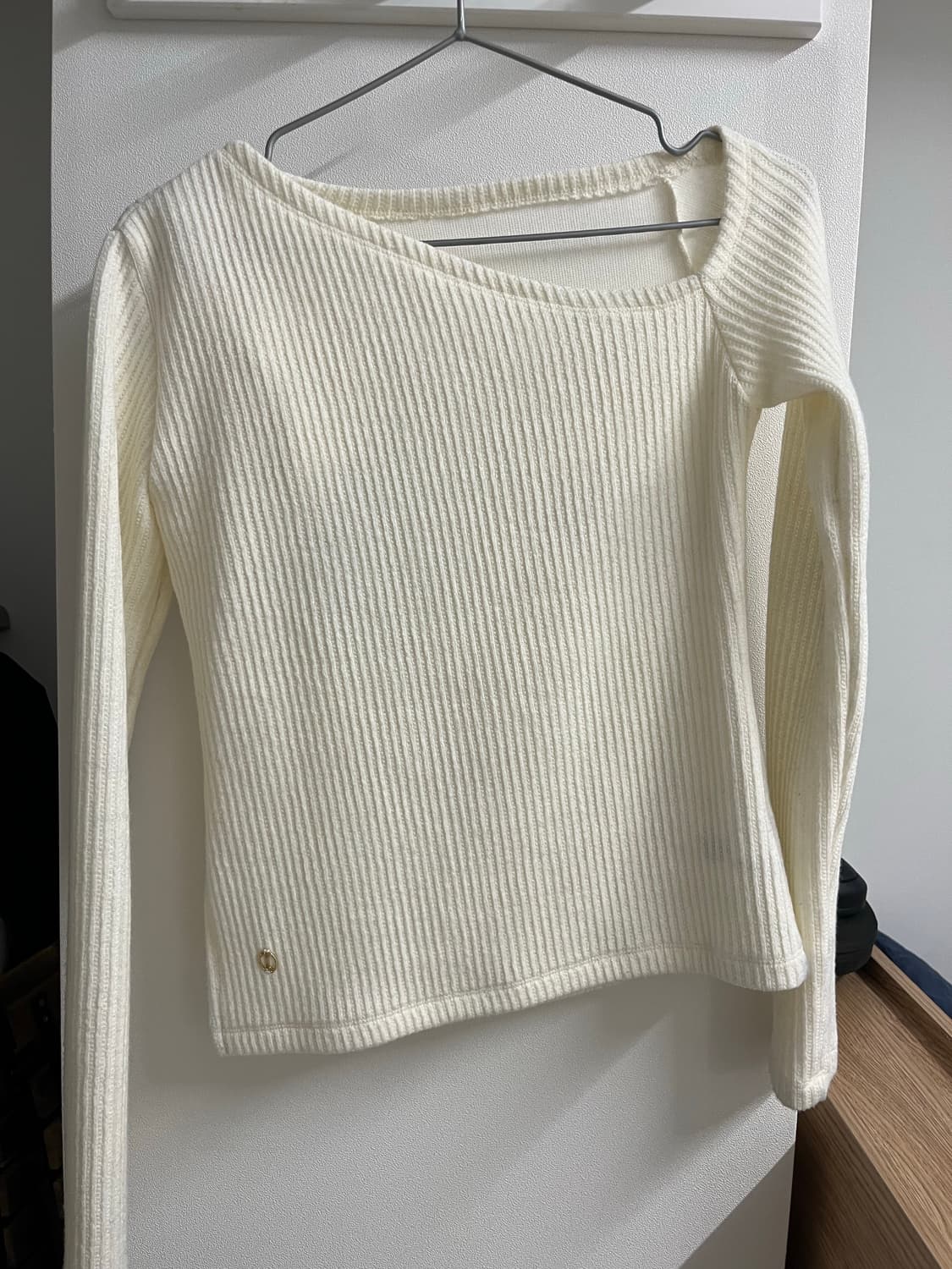 [키오프 하늘]루시르주 Shoulder cutting turtleneck 상품이미지5