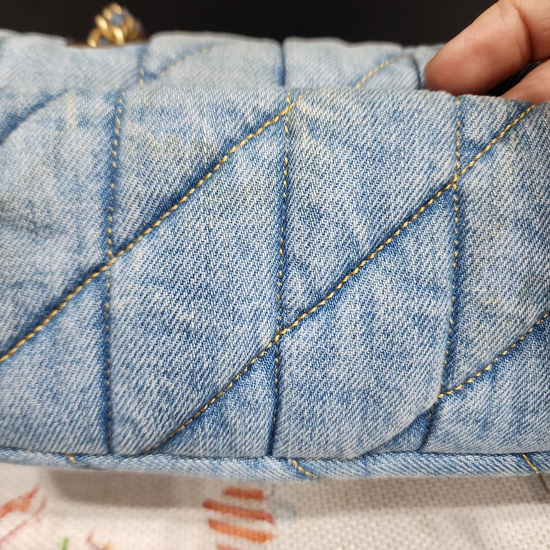 코치 데님 태비 20 숄더백 새제품 오염있음 상품이미지3