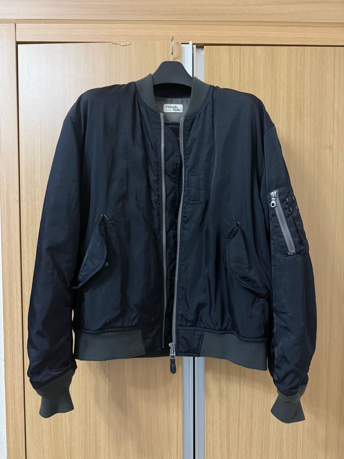 러프사이드 ma-1 23ss 2사이즈 애쉬 블랙 상품이미지1