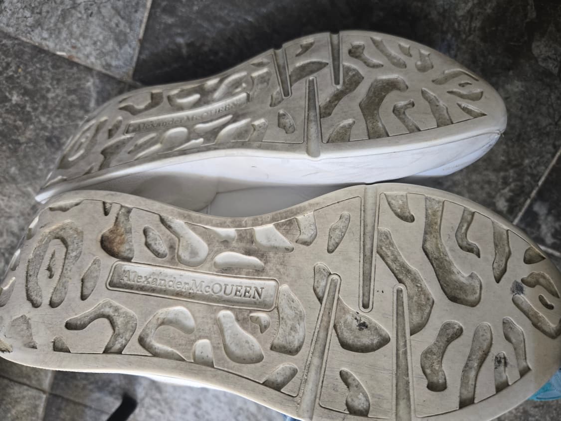 알렉산더 맥퀸 오버솔 스니커즈 화이트 상품이미지8