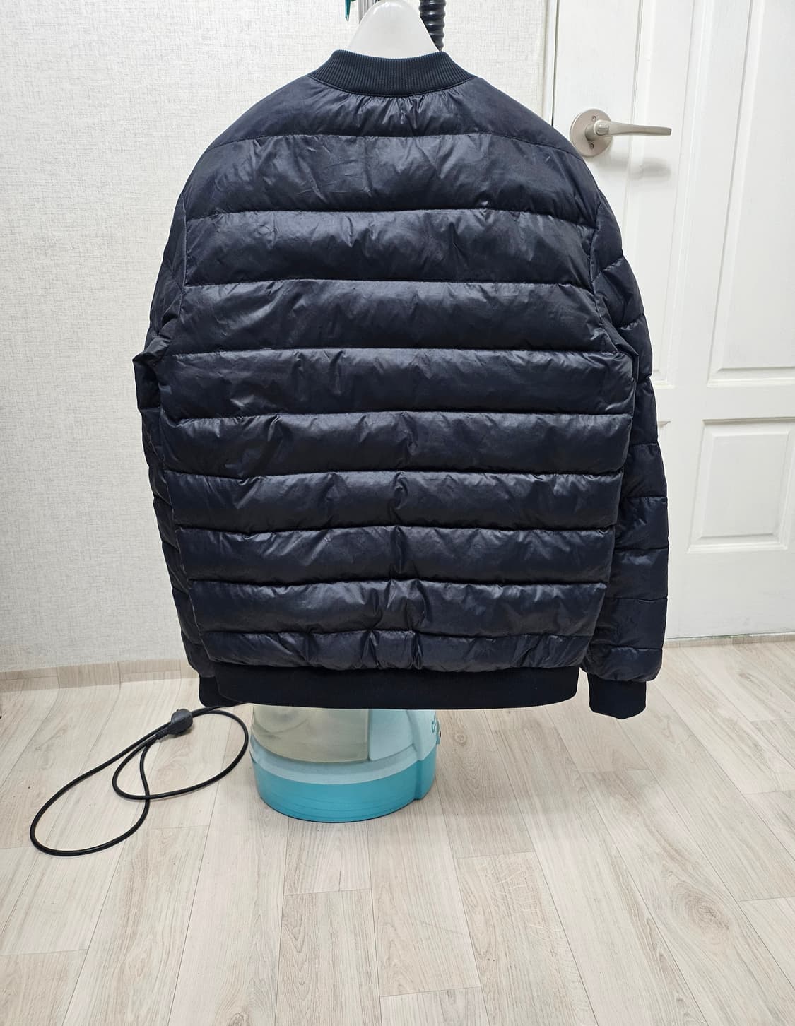 (95)M ☆초대장급☆ 아디다스 슈퍼스타 [검흰] 덕다운자켓 경량패딩 상품이미지6