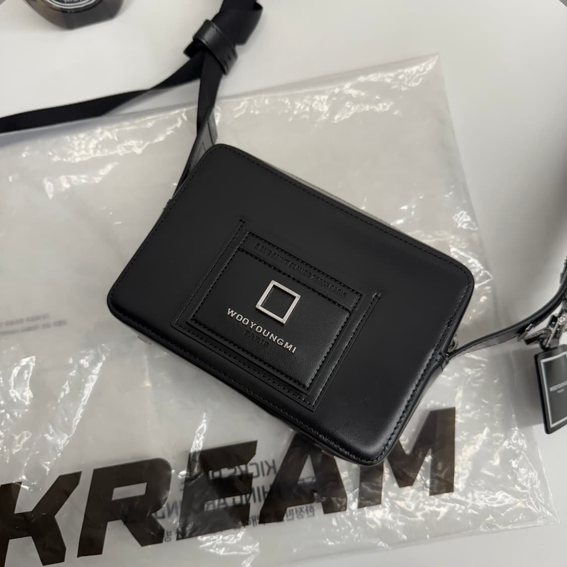 [정품] 우영미 스퀘어 크로스백 블랙 상품이미지3