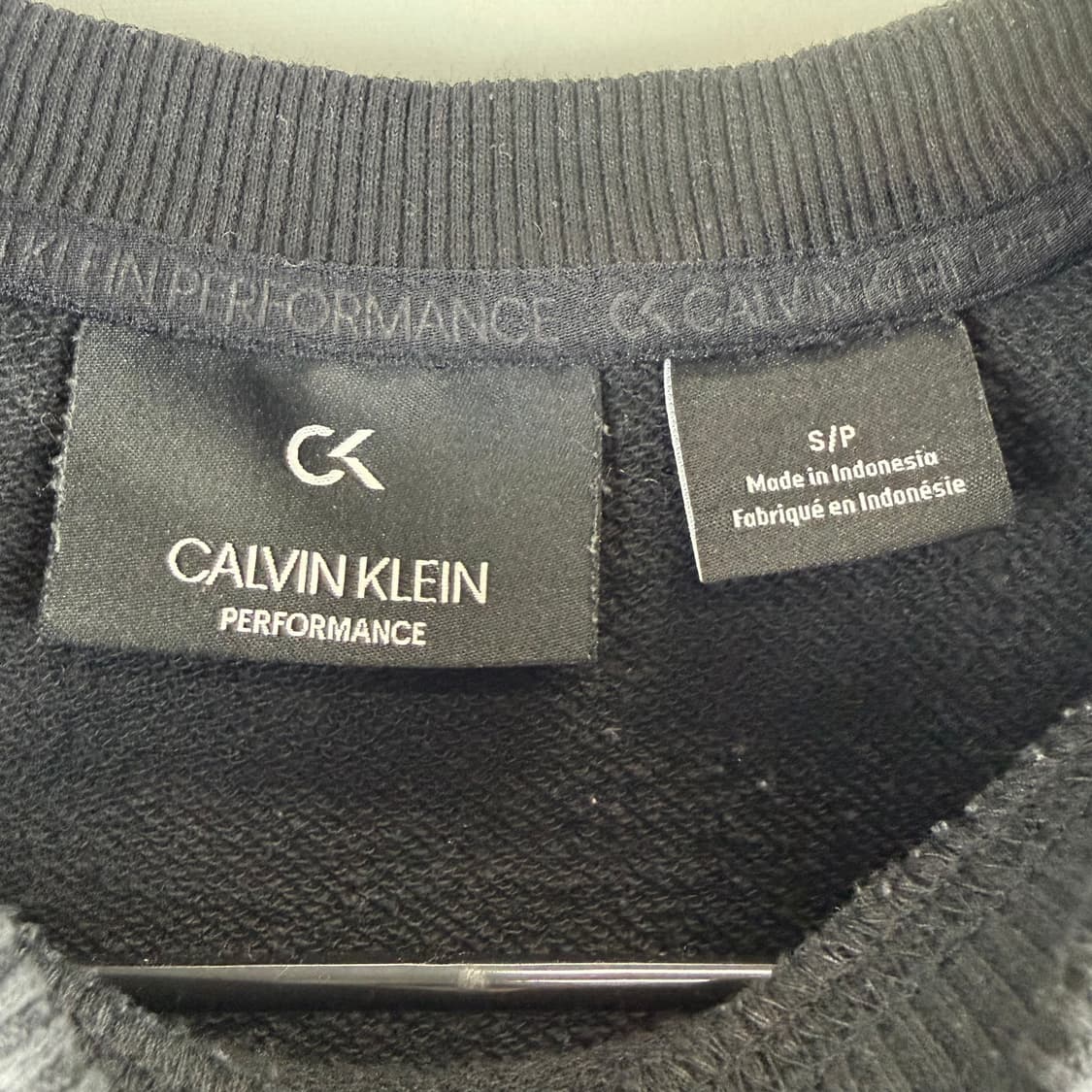 S) 켈빈클라인 퍼포먼스 스몰로고 맨투맨 상품이미지3