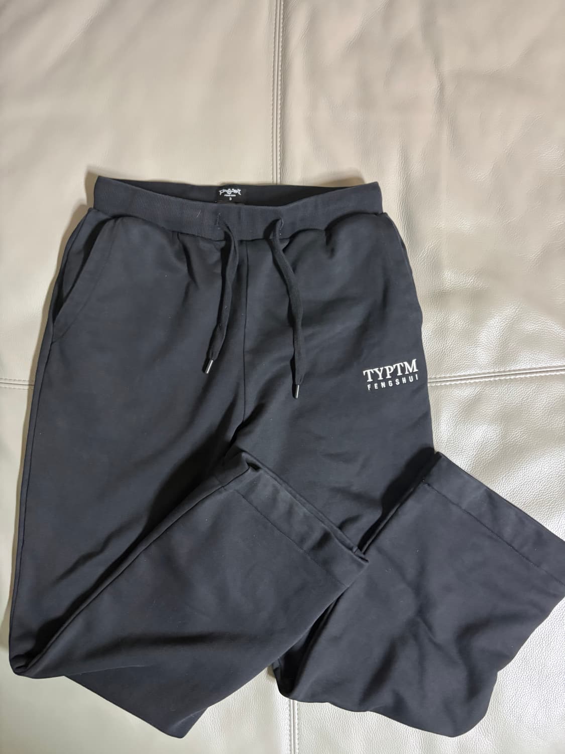 펑쉐이 양홍원 콜라보 스웻팬츠 3사이즈 상품이미지1