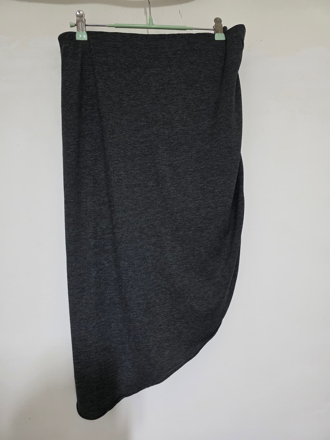 VOV 보브 그레이 언발런스 셔링. 스커트 55 세탁완료 상품이미지4