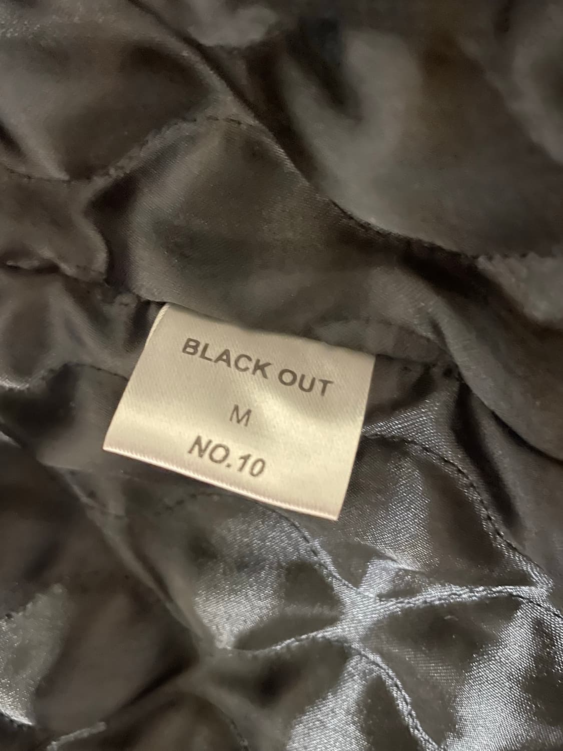 블랙아웃 스타디움 자켓 블랙 m사이즈 상품이미지4