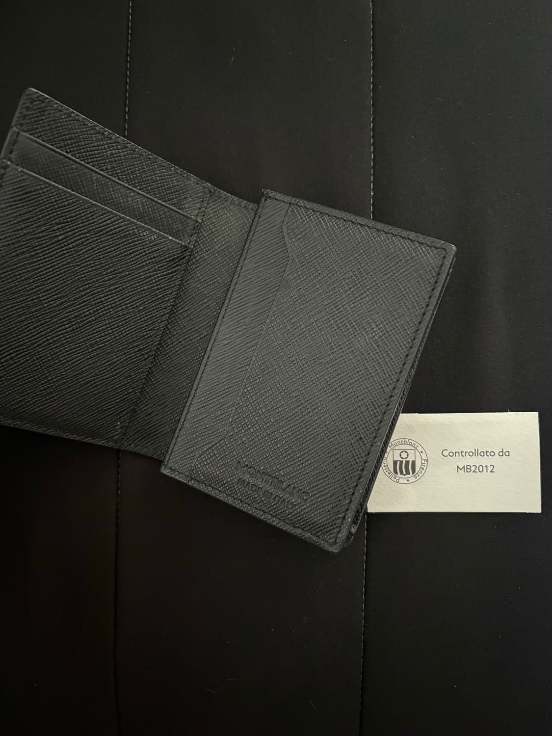 몽블랑 사토리얼 4cc 블랙 반지갑 상품이미지2