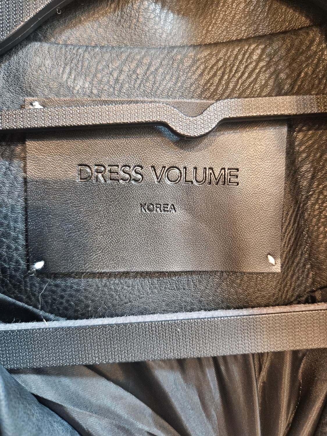 드레스볼륨 블랙 레더 라이더 자켓 상품이미지3