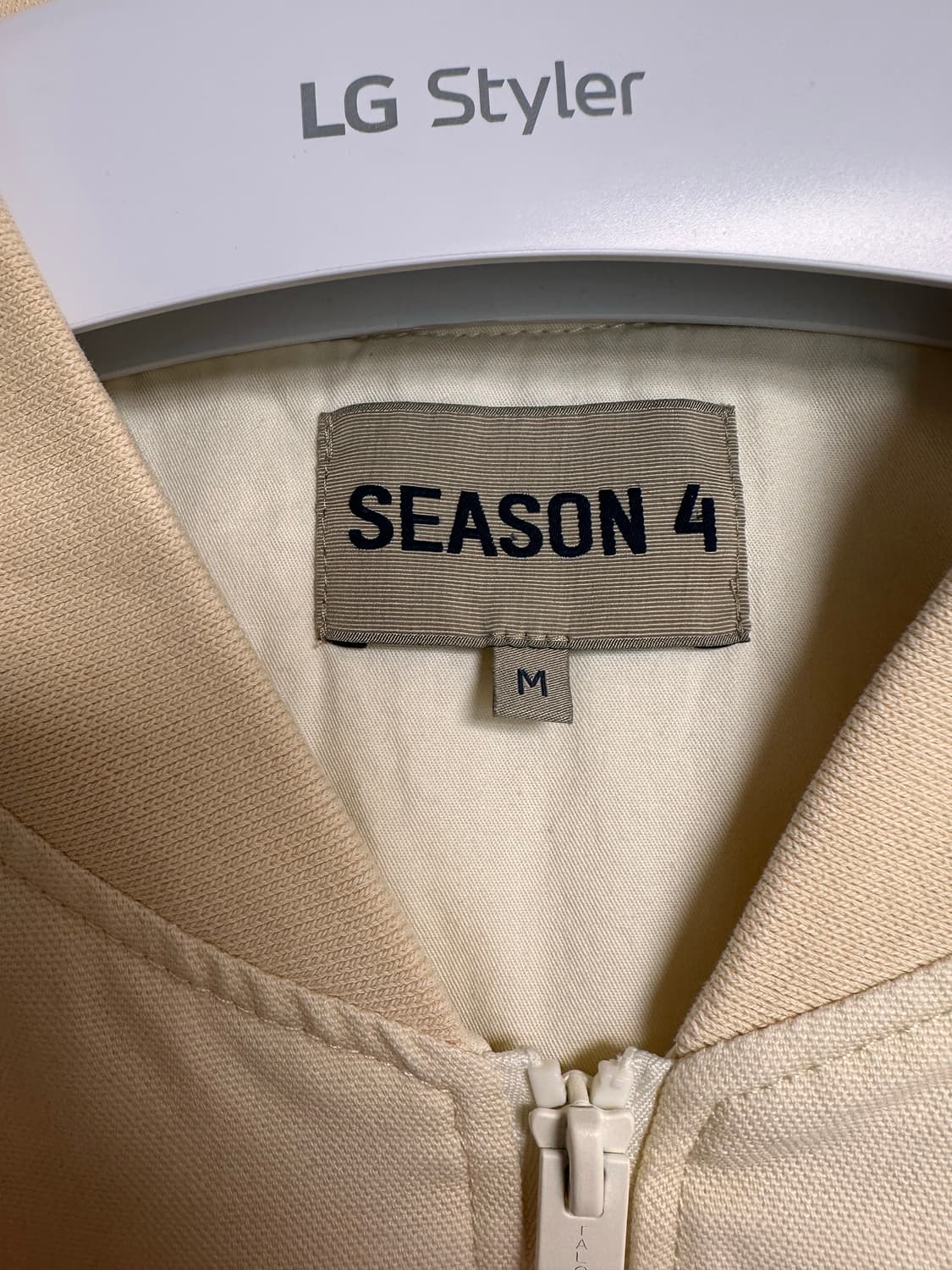 이지 시즌 4 봄버 버터 상품이미지2