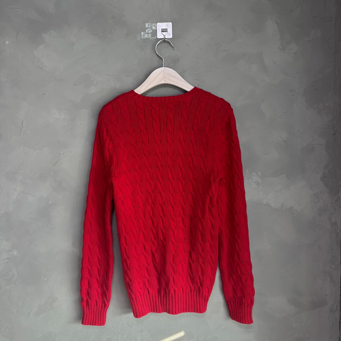 폴로 랄프로렌 꽈배기 브이넥 니트 레드 상품이미지4