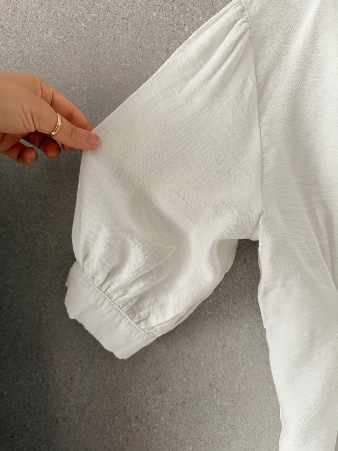 화이트 블라우스 퍼프소매 상품이미지2