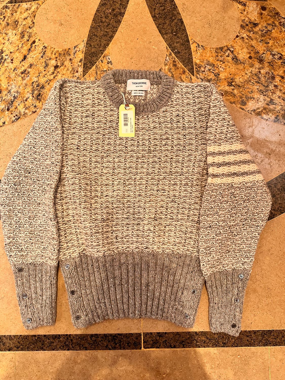 [미시착 새상품] 톰브라운 도네갈 스티치 니트 상품이미지1