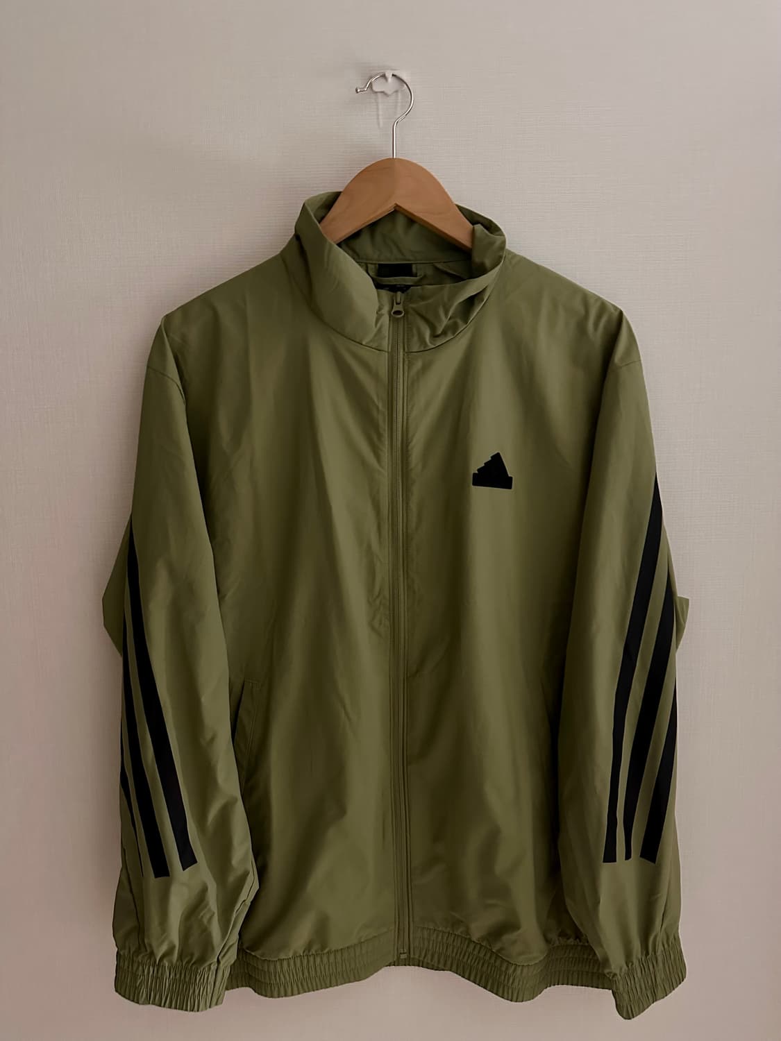 아디다스 바람막이 올리브 상품이미지1
