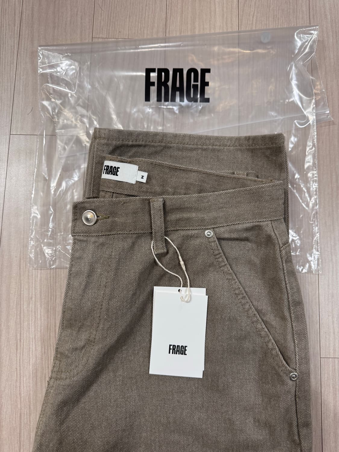 [새제품/M] 프라게 카치온 레귤러핏 데님 상품이미지3