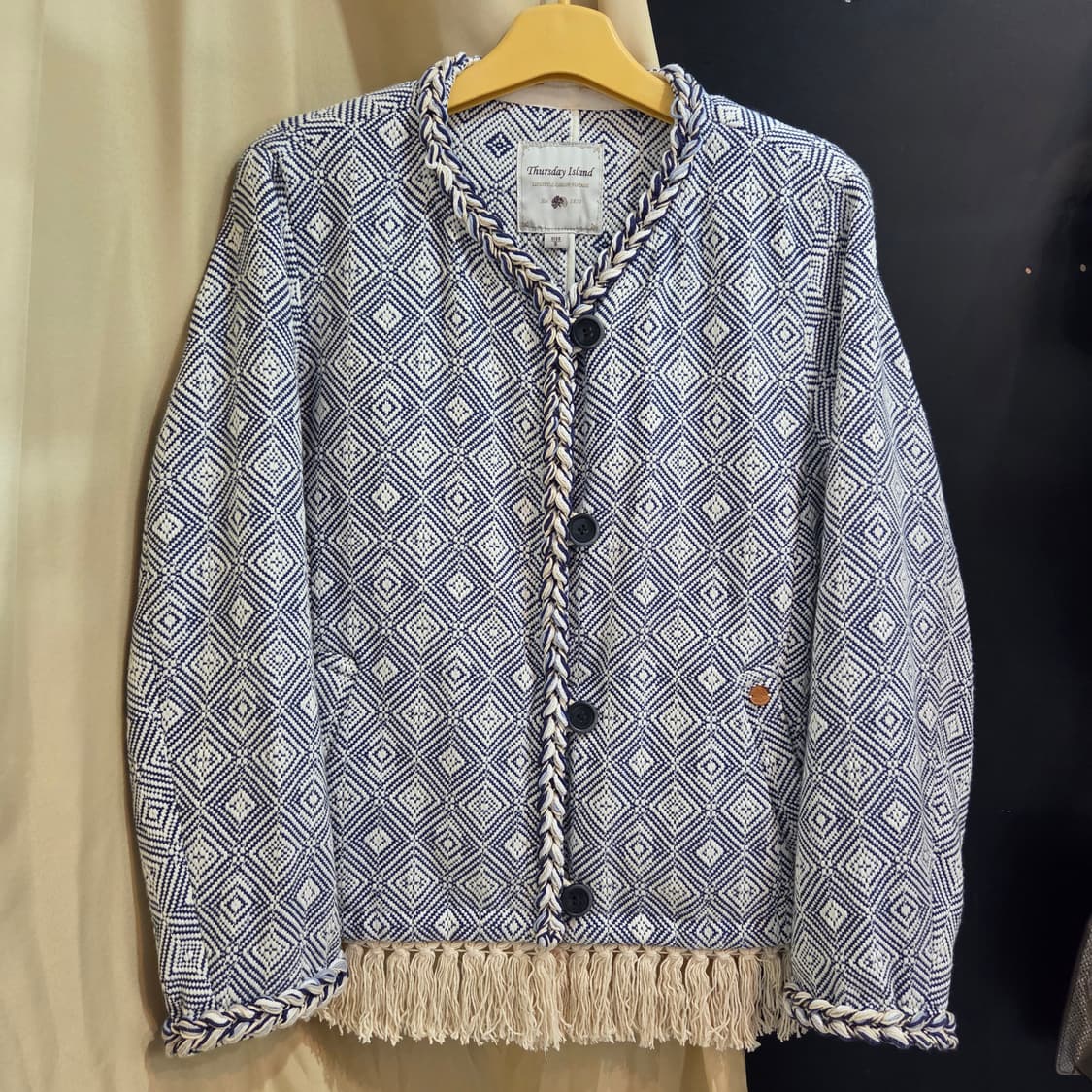 써스데이아일랜드 자켓 상품이미지2