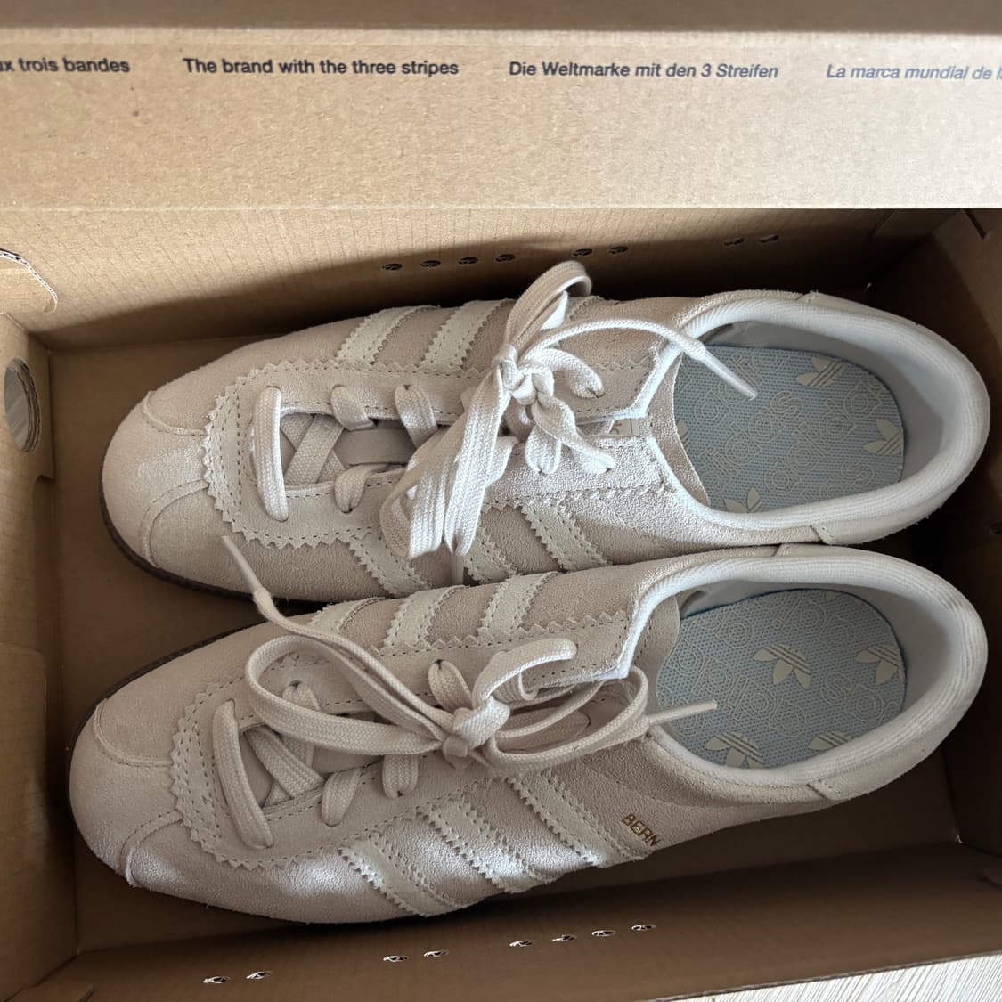 아디다스 베른 원더화이트 230 상품이미지2