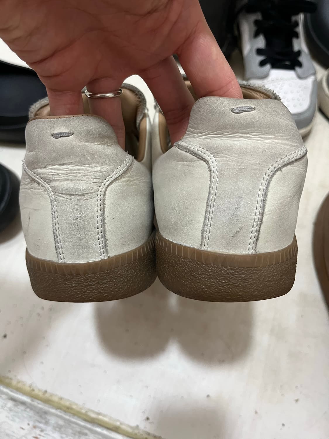 마르지엘라 블랙 페인팅 독일군 40 상품이미지2