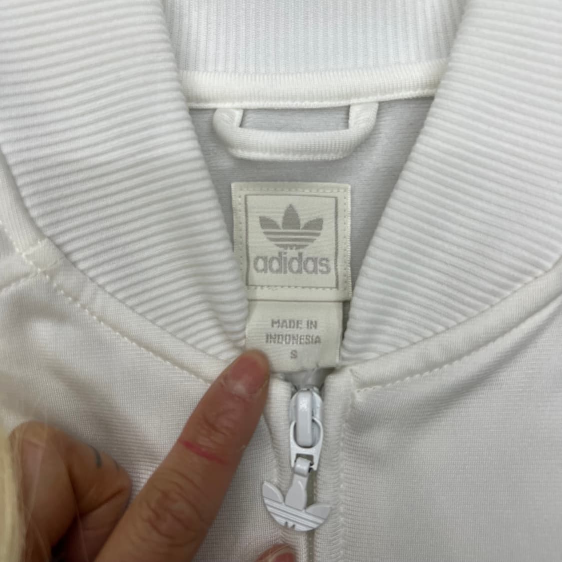 착샷O 아디다스 흰초 져지 상품이미지2