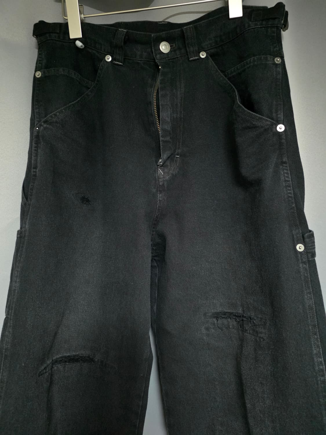 (2) 폴리테루 26ss 데미지드 카펜터 워시드 블랙 상품이미지2