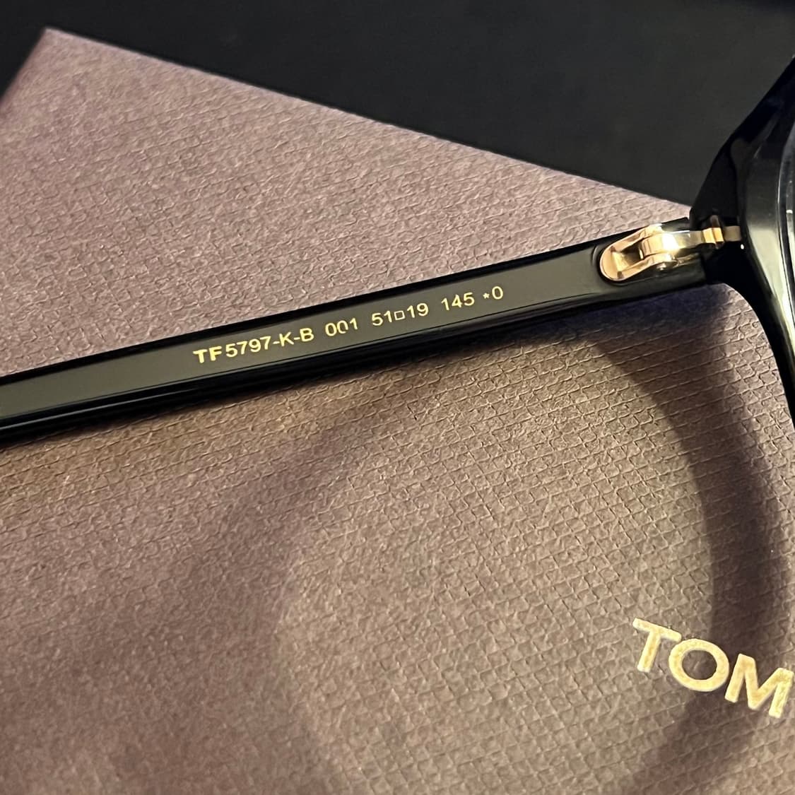 톰포드 TF5797 K B 001 착샷O 상품이미지7