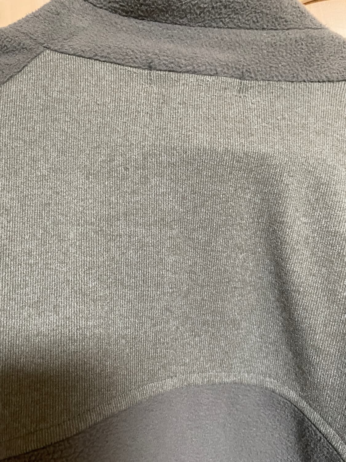 허그유어스킨 드로우 스트링 플리스 차콜 상품이미지3