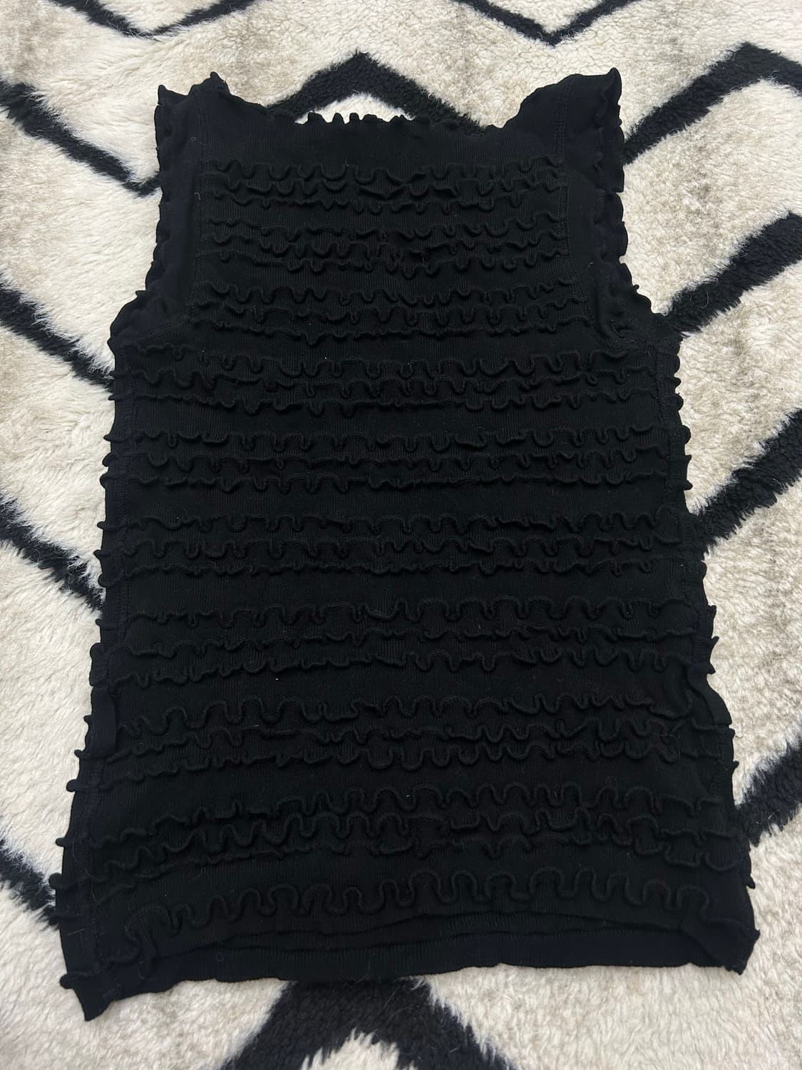 [38]엠포리오 아르마니 러플 슬리브리스/블랙 상품이미지3