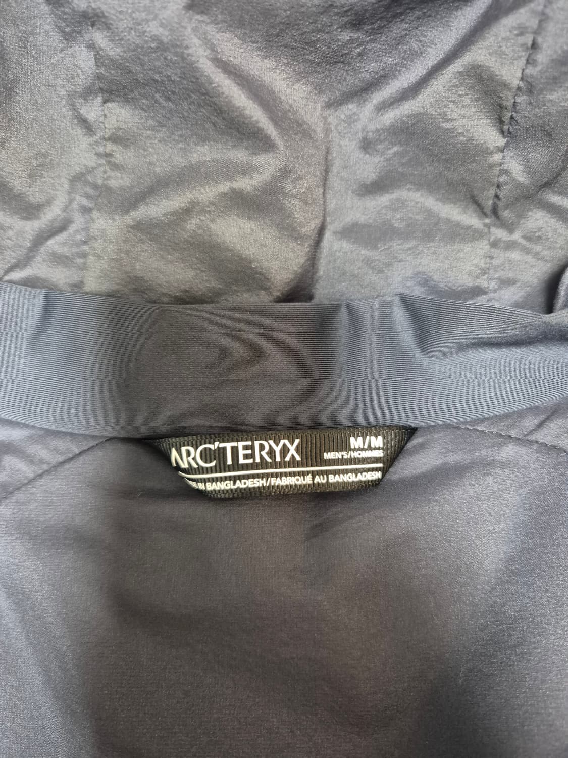 아크테릭스 아톰 AR 후디 블랙사파이어 m사이즈 상품이미지3