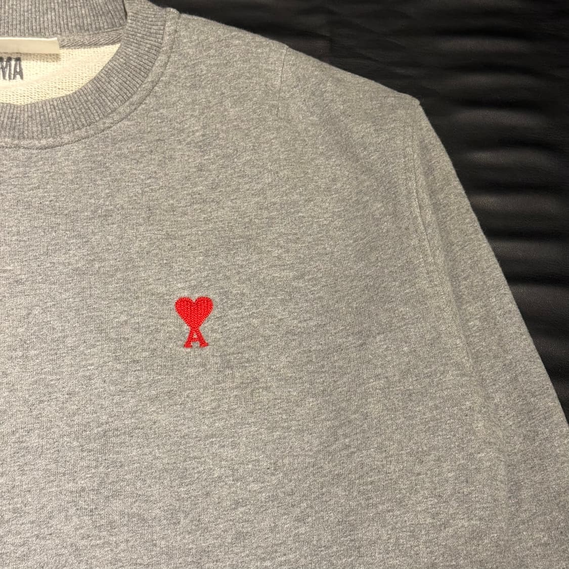 아미 로고 맨투맨 그레이 상품이미지3